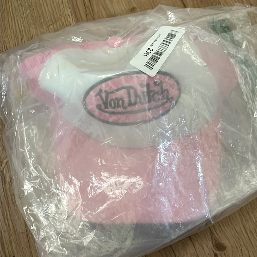 Von Dutch Pink and White Baseball Cap - Picture 5 of 10
